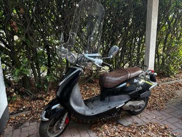 Sym Cello opknap scooter - blauw kenteken! SYM XS50QT-2 beschikbaar voor biedingen