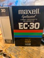 2 Maxell EC-30 VHS-C Banden - 1 Geseald, Overige merken, Mini dv, Ophalen of Verzenden, Band, Disc of Geheugen