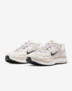 Nike p-6000 light orewood, maat 41, €80, Kleding | Dames, Schoenen, Verzenden, Zo goed als nieuw, Roze, Sneakers of Gympen