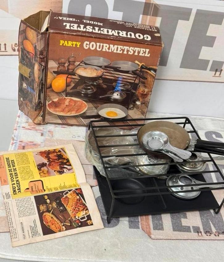 Vintage Party GOURMETSTEL model Ibiza nieuw + doos 1960-1970, Antiek en Kunst, Antiek | Keukenbenodigdheden, Ophalen of Verzenden