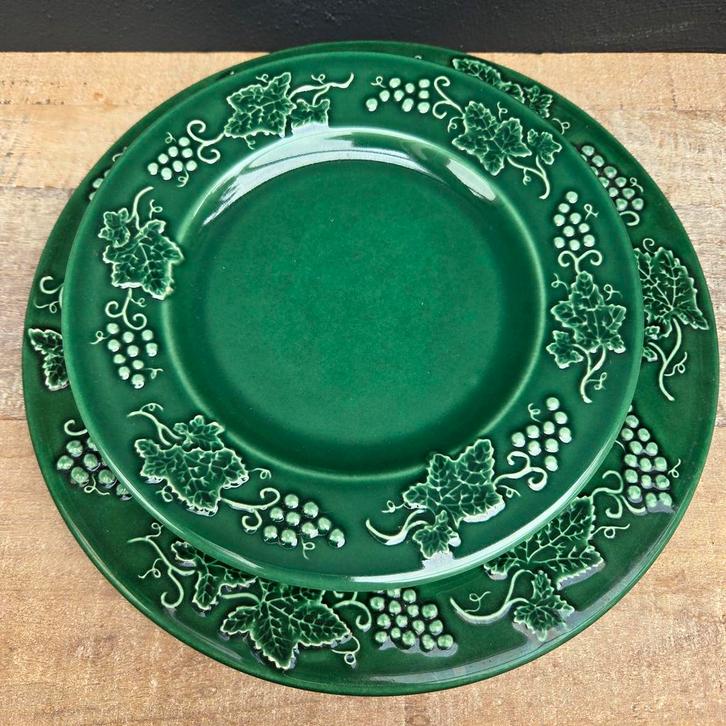 Vaisselle serveerschaal met 3 bordjes, Antiek en Kunst, Antiek | Schalen, Ophalen of Verzenden