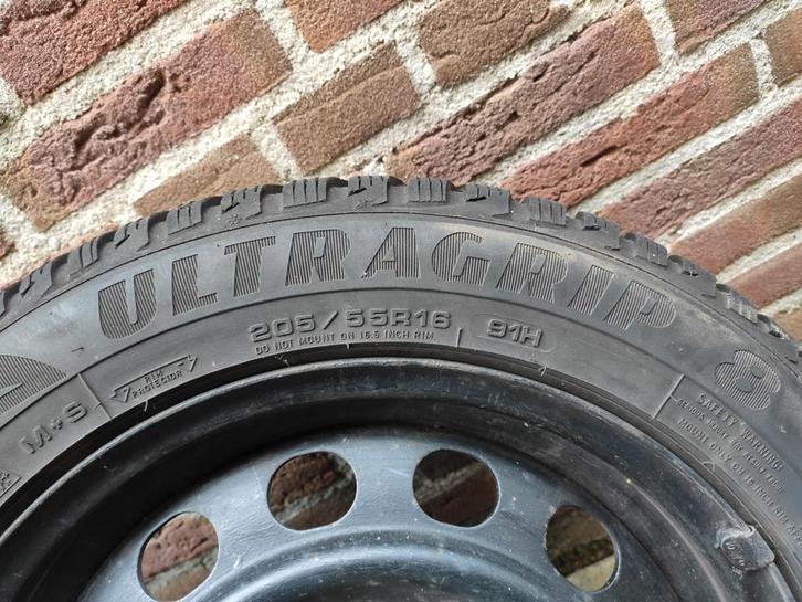 Goodyear Ultra grip 8winterband 205/55/16 op stalen velg, Auto-onderdelen, Overige Auto-onderdelen, Ophalen of Verzenden