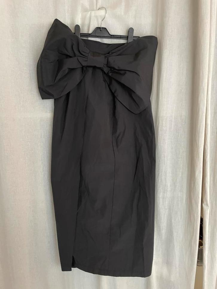 Zwarte H&M rok met strik - Maat S, Kleding | Dames, Rokken, Nieuw, Maat 36 (S), Zwart, Onder de knie, Ophalen of Verzenden