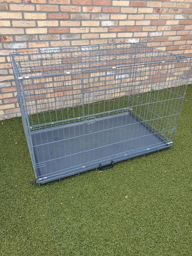 Honden bench grijs, Dieren en Toebehoren, Hondenbenches, Zo goed als nieuw, Ophalen