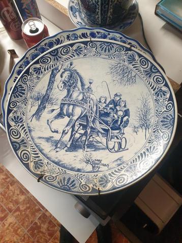 Delfts Blauw Wandbord met Wintertafereel beschikbaar voor biedingen