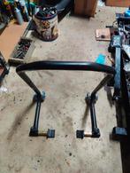 Paddock stand voor motor / schakelbrommer, Ophalen