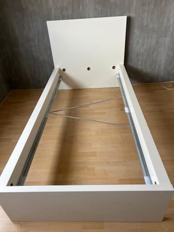 Eenpersoons bed 90x200 cm (Ikea Malm) wit / bedonderstel - afbeelding 2