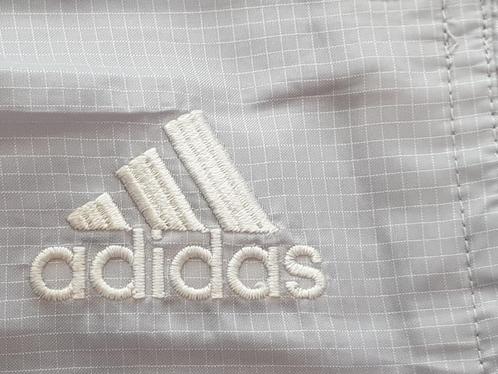ADIDAS (Origineel ) Korte broek met grijze kleur maat  XXL, Kleding | Heren, Broeken en Pantalons, Nieuw, Maat 52/54 (L), Grijs