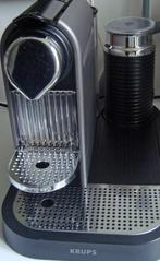 Nespresso Krups CitiZ & Milk 'Titanium', Ophalen, Zo goed als nieuw, Koffiemachine, Afneembaar waterreservoir