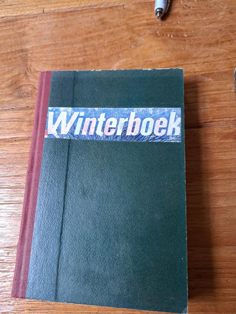 11 Oude Winterboeken + 3 Margriet Vakantieboeken - Nostalgie, Ophalen of Verzenden, Gelezen