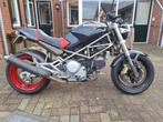 Ducati Monster 900 uit 1996 - Klassieke Naked Bike, Motoren, Motoren | Ducati, 2 cilinders, Sportuitlaat, Motorrijbewijs A, Particulier