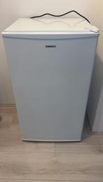 Compacte Tomado Koelkast - Ideaal voor kleine ruimtes, Witgoed en Apparatuur, Koelkasten en IJskasten, 75 tot 100 liter, Zo goed als nieuw