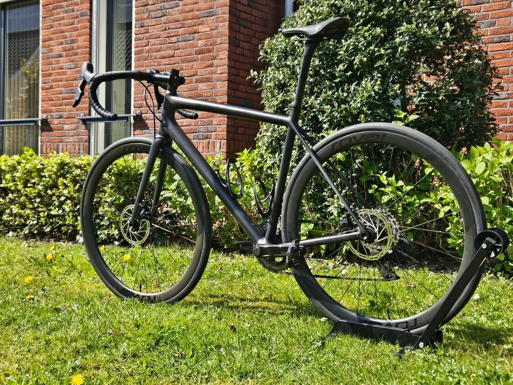 FULLBLACK: Specialized S-Works Aethos ( tarmac sl7 sl8 ), Fietsen en Brommers, Fietsen | Racefietsen, Carbon, Zo goed als nieuw