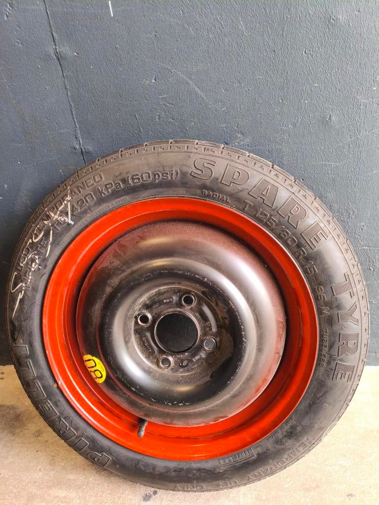 Thuiskomer/reserve band
'T125 80 R15' 95 M 60psi, Auto diversen, Overige Auto diversen, Ophalen