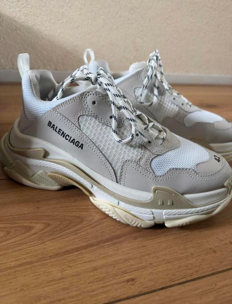Balenciaga Triple S Sneakers Maat 42 - Zo goed als nieuw, Ophalen of Verzenden, Zo goed als nieuw, Wit, Sneakers of Gympen