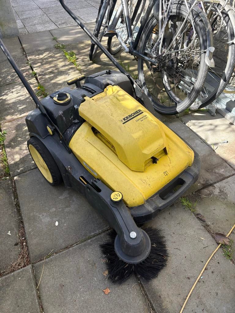 Kärcher Commercial KM 70/30 C Veegmachine, Tuin en Terras, Veegmachines, Ophalen, Gebruikt