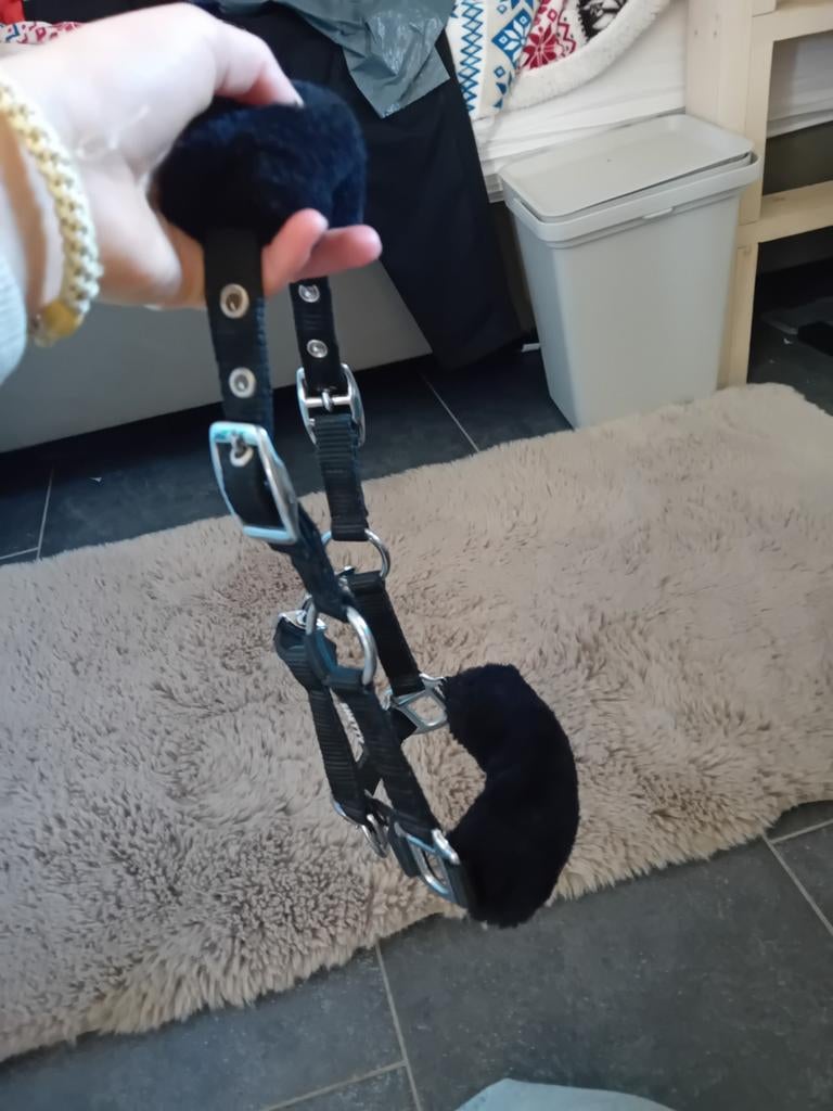 Zwart bonte halster en blauwe zonder bont, Dieren en Toebehoren, Ophalen, Overige soorten