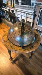 Antieke Wereldbol Bar op Wieltjes, Ophalen