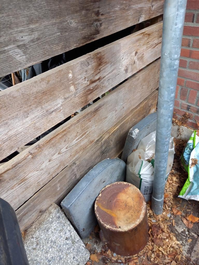 Gratis 2 grote tegels voor voet zweefparasol, Ophalen, Gebruikt