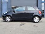 Toyota Yaris 1.0 VVTi Acces Airco, Voorwielaandrijving, Stof, 750 kg, Zwart