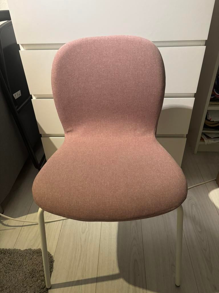 IKEA karlpetter stoel lichtroze, Huis en Inrichting, Stoelen, Ophalen, Overige kleuren, Zo goed als nieuw, Eén