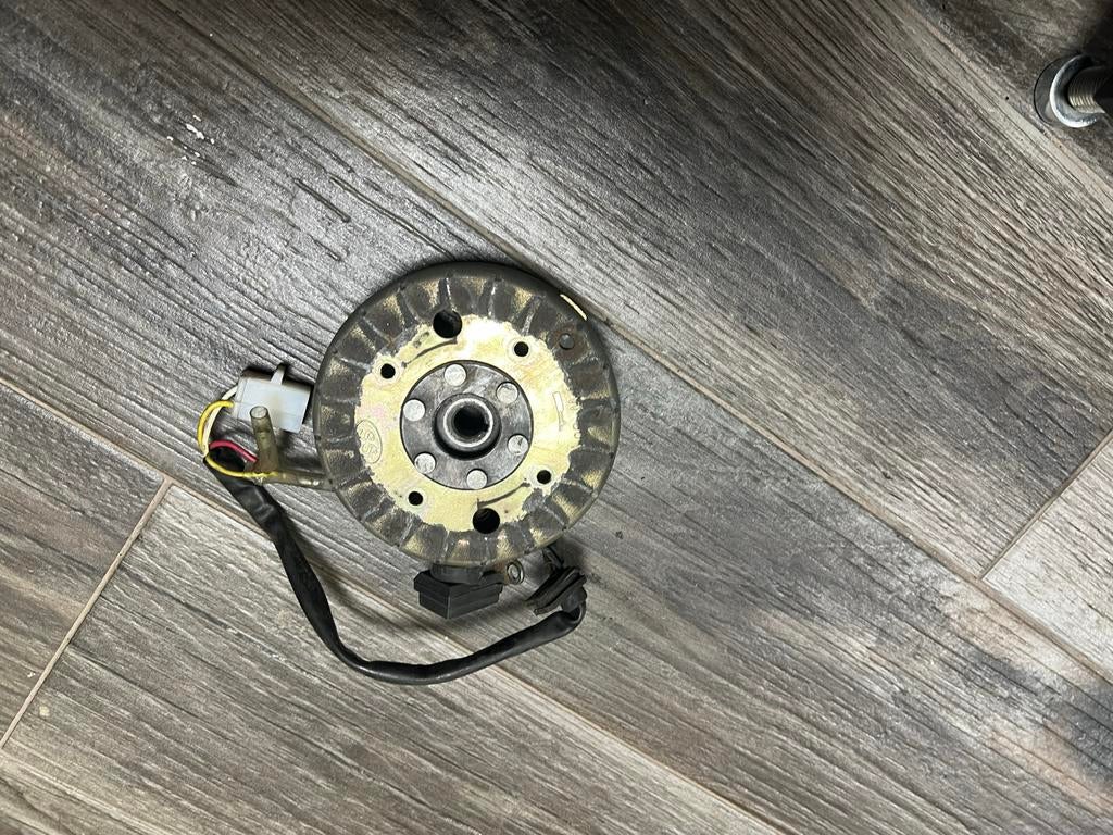 Gy6 strator - Stator voor scooter, Ophalen of Verzenden, Gebruikt