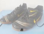 Nike zaalschoenen voetbalschoenen maat 43 (27,5cm), Sport en Fitness, Gebruikt, Maat XS of kleiner, Schoenen, Ophalen of Verzenden