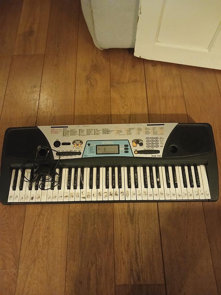 Yamaha Synthesizer PSR-170 - Ideaal voor beginners, Muziek en Instrumenten, Ophalen, Gebruikt, 61 toetsen, Yamaha