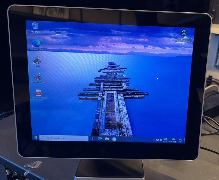 all in one touchscreen 15", Computers en Software, Desktop Pc's, Gebruikt, SSD, Ophalen of Verzenden