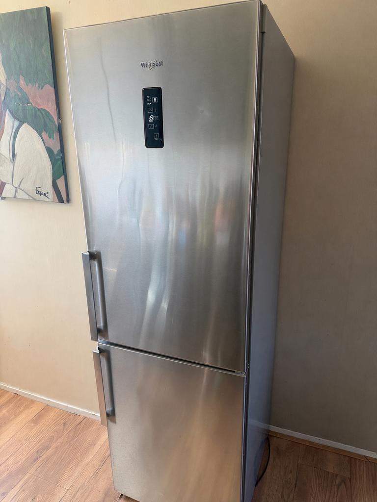 Whirlpool koelkast te koop – werkt perfect, Witgoed en Apparatuur, Koelkasten en IJskasten, Ophalen, Gebruikt, 200 liter of meer