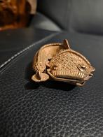 Brons meerval gesp chinees, Ophalen of Verzenden