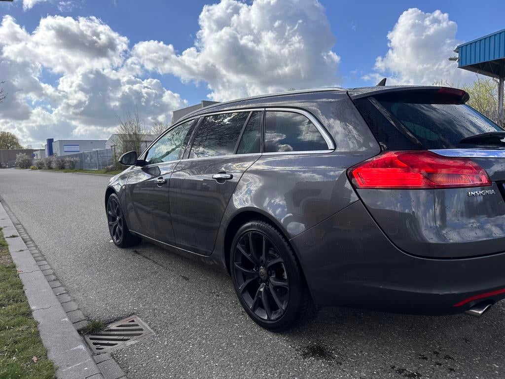 Super mooieOpel Insignia 1.8 103KW Sports Tourer 2009 Grijs, Auto's, Opel, 1350 kg, 4 cilinders, 1796 cc, Origineel Nederlands