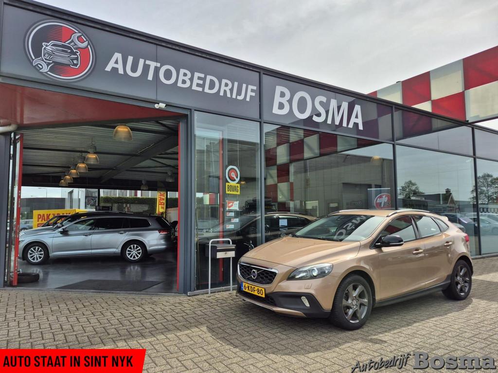Volvo V40 Cross Country 1.6 T4 Momentum, Voorwielaandrijving, Huisgarantie, 4 cilinders, 179 pk