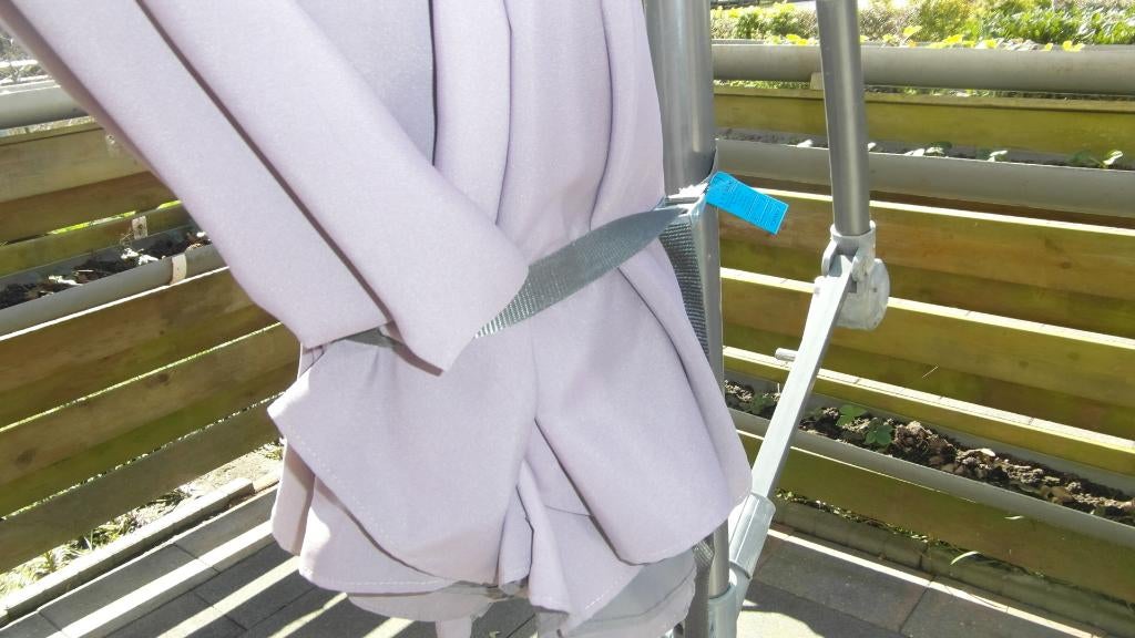 knik parasol 49.-, Tuin en Terras, Parasols, Ophalen, Zo goed als nieuw, Verstelbaar