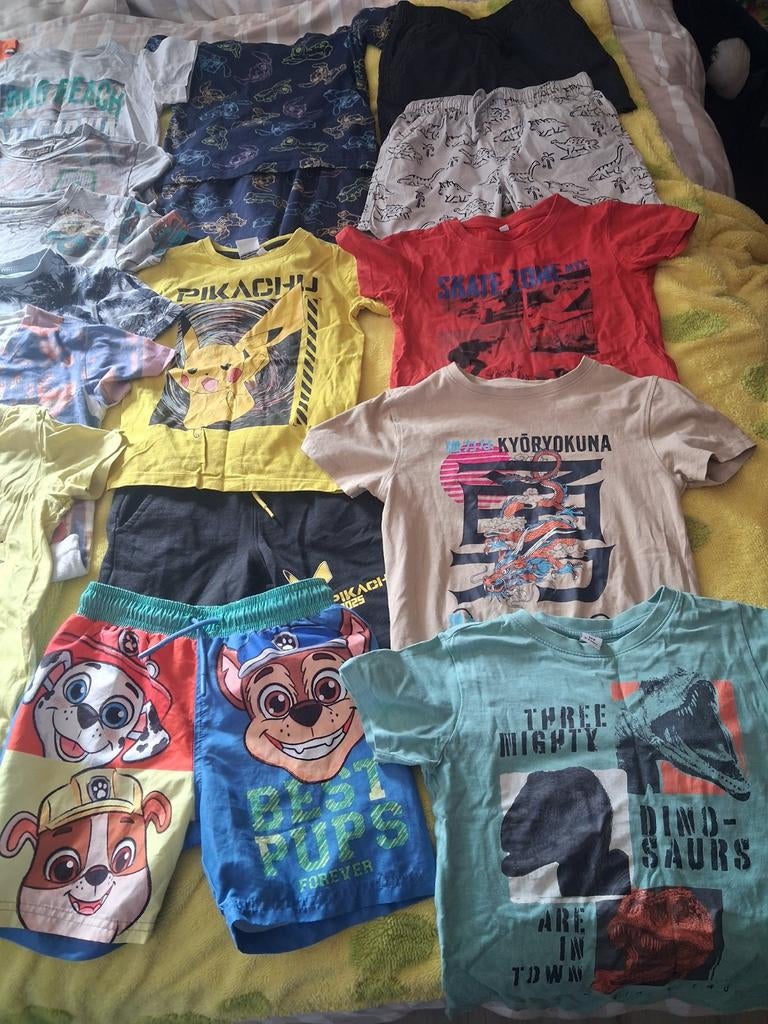 Jongens kledingpakket 116-128 + schoenen + dekbedovertrekken, Ophalen of Verzenden, Zo goed als nieuw, Maat 116