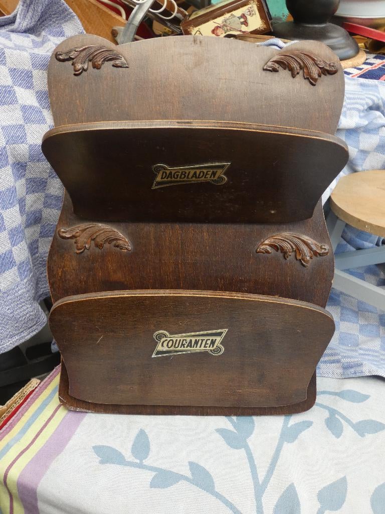 oude krantenhouder/ brievenhouder/ opbergbak, Ophalen of Verzenden