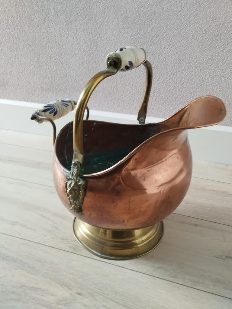 Koperen pot, Ophalen