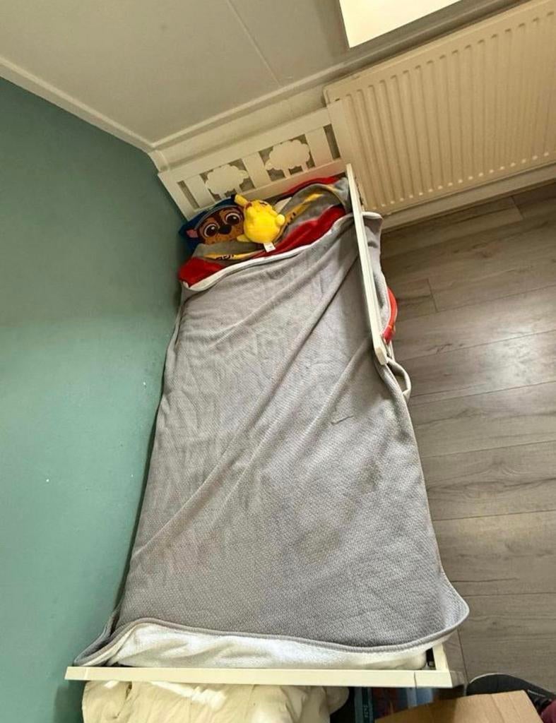 Ikea kritter peuterbed met lattenbodum en matras, Kinderen en Baby's, Ophalen, 70 tot 85 cm, 140 tot 160 cm, Zo goed als nieuw