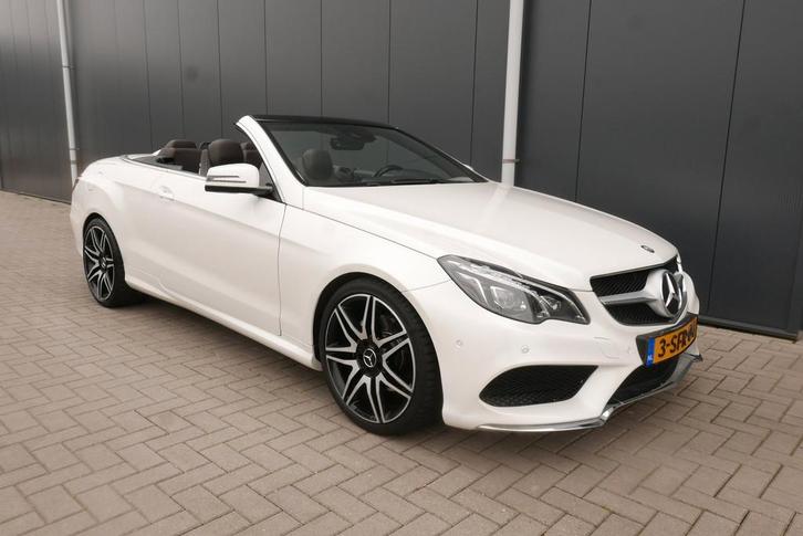 Mercedes-Benz E-klasse Cabrio 200 184 PK PRESTIGE AMG NAVI,L, Auto's, Mercedes-Benz, Bedrijf, Te koop, E-Klasse, ABS, Achteruitrijcamera