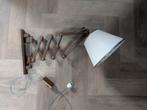 Uitschuifbare wandlamp met houten harmonica arm, Ophalen of Verzenden, Gebruikt, Stof, Vintage, Retro, Landelijk