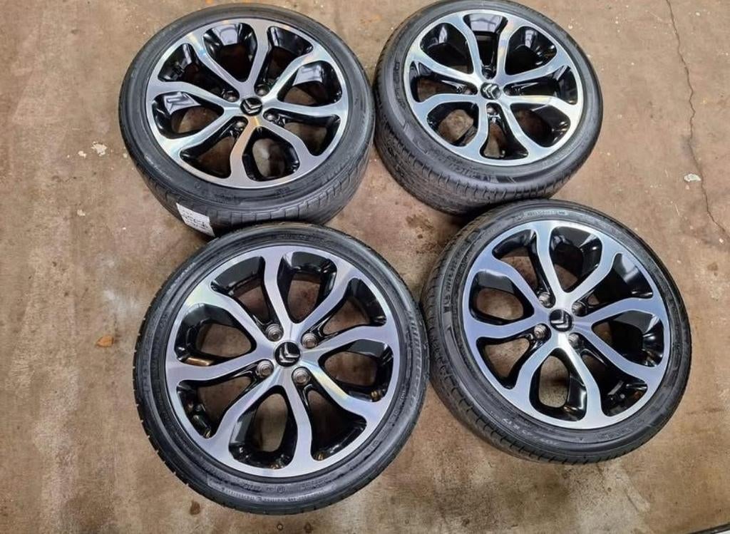 Mooie Citroen C3 Picasso  wielen 17 inch, Ophalen, Velg(en), 17 inch, 205 mm
