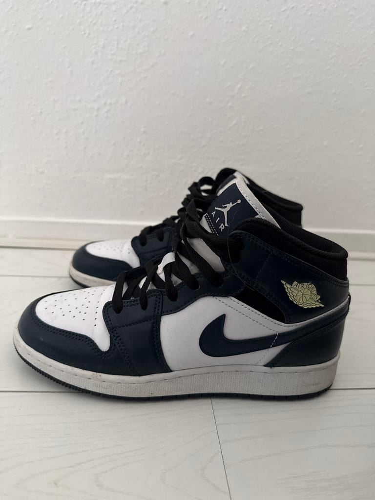 Nike Air Jordan 1 Mid - Maat 40, Kleding | Dames, Schoenen, Ophalen of Verzenden, Gedragen, Zwart, Sneakers of Gympen