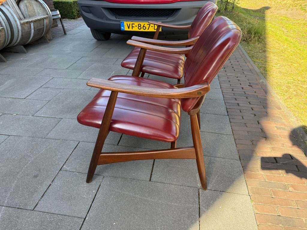 Set van 2 Louis van Teeffelen stijl relaxfauteuils, Ophalen