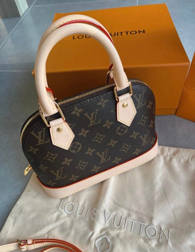 Louis vuitton alma bb bag, Ophalen of Verzenden, Zo goed als nieuw, Bruin, Handtas