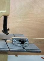 GEZOCHT afkortgeleider voor lintzaag EMCO bs-2, Ophalen of Verzenden, Minder dan 600 watt, Lintzaag, 70 mm of meer