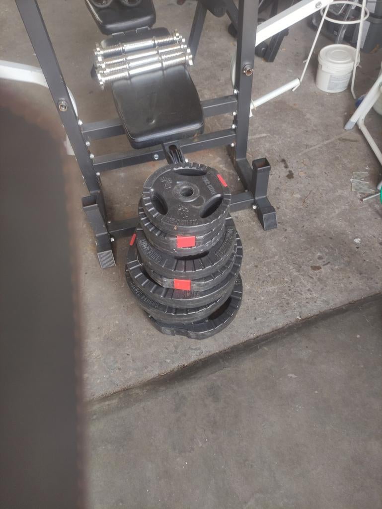 Sportbank met gewichten en dumbells Gorillasports, Sport en Fitness, Ophalen of Verzenden