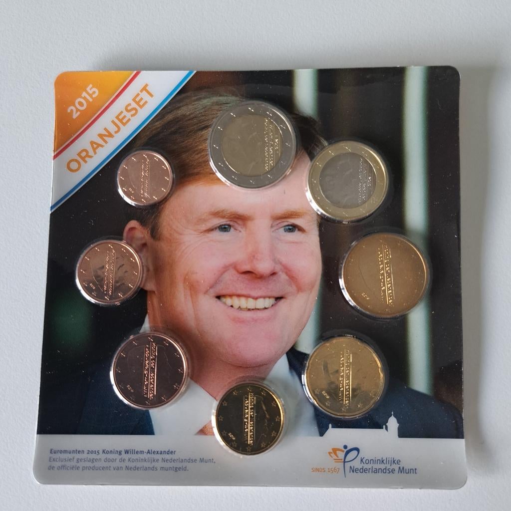 Oranjeset Euromunten 2015 Willem-Alexander, Ophalen of Verzenden, Overige landen, 2 euro, Setje