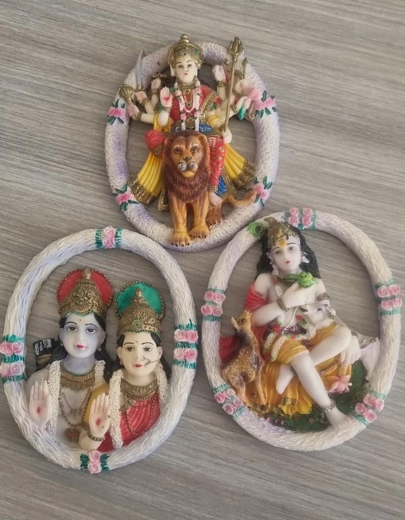 Hindoe goden beeldjes Krishna, Rama Sita Durga, Meerkleurig, Overige materialen, Ophalen of Verzenden, Oosters