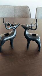2 ZWART METALEN KANDELAARS, HERT,  RENDIER 16,5 cm, Ophalen of Verzenden, Zo goed als nieuw, Overige materialen