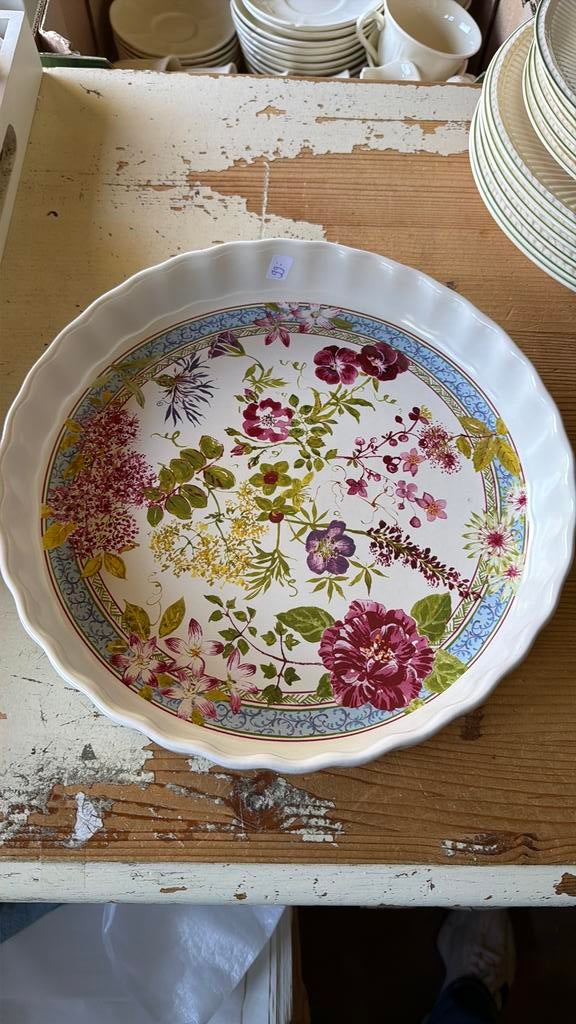 Gien MILLEFLEURS quiche, Huis en Inrichting, Keuken | Servies, Ophalen of Verzenden, Zo goed als nieuw, Overige stijlen, Schaal of Schalen